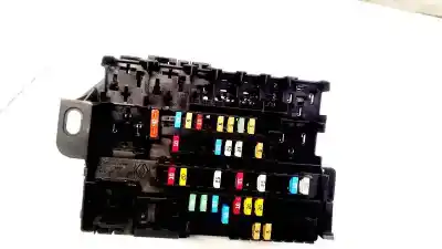 Peça sobressalente para automóvel em segunda mão caixa de fusíveis e relés por renault laguna iii 2.0 dci diesel cat referências oem iam 