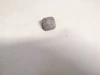 Peça sobressalente para automóvel em segunda mão  por DACIA SANDERO  Referências OEM IAM   