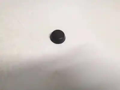 Peça sobressalente para automóvel em segunda mão plásticos por dacia sandero 0.9 tce cat referências oem iam 