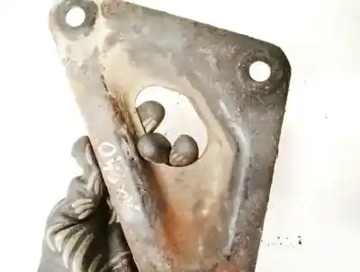 Second-hand car spare part engine support for opel astra h caravan 1.7 16v cdti oem iam references   