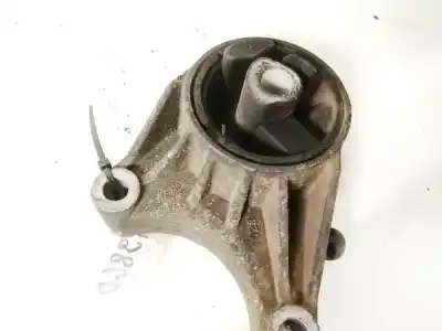 Second-hand car spare part engine support for opel zafira b 1.9 cdti oem iam references   