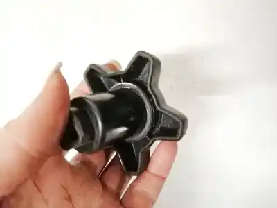 Second-hand car spare part plastics for volvo v50 (545) 2.0 d oem iam references 08613313  