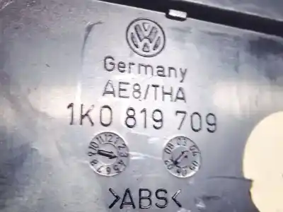 Автозапчастина б/у аераційна решіта для volkswagen golf v variant (1k5) 1.9 tdi посилання на oem iam 1k0819709  