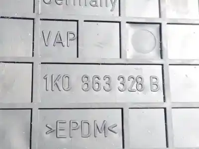 Pezzo di ricambio per auto di seconda mano plastica per volkswagen golf v variant (1k5) 1.9 tdi riferimenti oem iam 1k0863328b  
