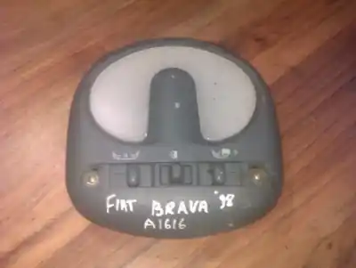 Recambio de automóvil de segunda mano de LUZ INTERIOR, LUZ DEL ASIENTO FRENTE para FIAT BRAVO (182)  referencias OEM IAM 0881900  