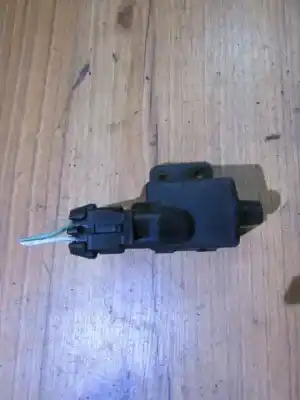 Pezzo di ricambio per auto di seconda mano  per RENAULT MEGANE I SCENIC (JA0)  Riferimenti OEM IAM 866305F  0297P3