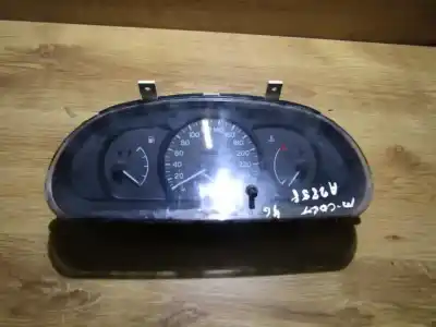 Pezzo di ricambio per auto di seconda mano PANNELLO DEGLI STRUMENTI per MITSUBISHI COLT CZ3 BERL. 3 (Z30)  Riferimenti OEM IAM MB899862  758-950