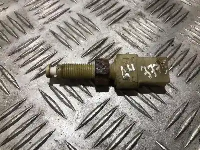 Pezzo di ricambio per auto di seconda mano  per AUDI A4 AVANT (B5)  Riferimenti OEM IAM 443945515  