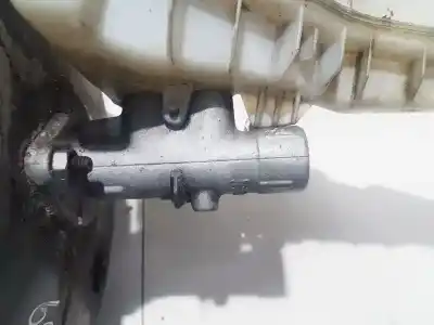 Peça sobressalente para automóvel em segunda mão bomba de travões por renault clio, 2009.06 - 2012.11 facelift 1.2 16v 76kw 2010.09 - 2012.11 referências oem iam 8200129957