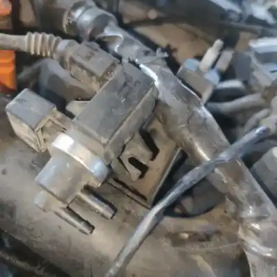 Автозапчасти б/у дополнительный воздушный клапан за audi a4 b6 (8e2) 1.9 tdi quattro ссылки oem iam 8e0906628a  72290330