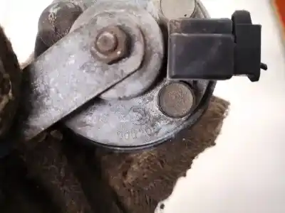 Pezzo di ricambio per auto di seconda mano corno per toyota corolla (e11) 2.0 d-4d linea sol riferimenti oem iam e1000208  