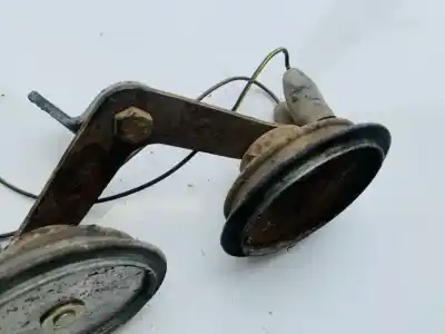 Pezzo di ricambio per auto di seconda mano corno per audi a6 avant (c4) 2.5 tdi riferimenti oem iam   