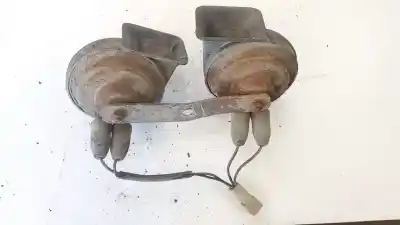 Pezzo di ricambio per auto di seconda mano corno per audi 80 (811/813) 1.8 riferimenti oem iam e335717  