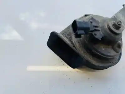 Pezzo di ricambio per auto di seconda mano corno per ford focus turnier (cak) 1.8 tddi turbodiesel cat riferimenti oem iam e335717   Pezzo di ricambio per auto di seconda mano corno per ford focus turnier (cak) 1.8 tddi turbodiesel cat riferimenti oem iam e335717
