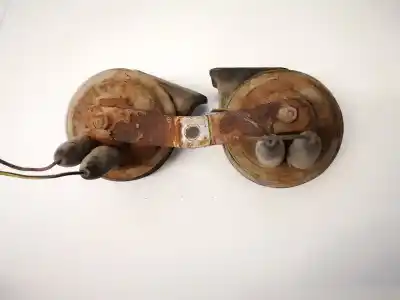 Автозапчасти б/у рог за audi 80 avant 1.9 tdi ссылки oem iam e335717  