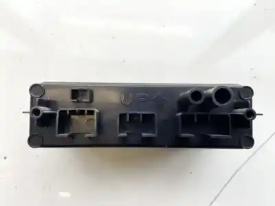 Автозапчастина б/у бардачок для mazda xedos 9 (ta) 2.5 v6 посилання на oem iam b02a669m0  