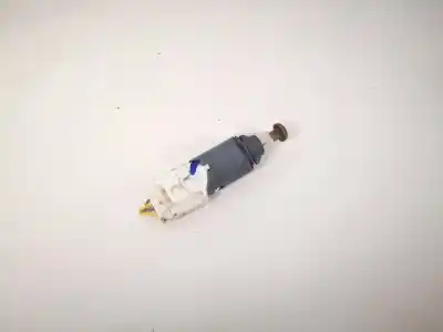 Second-hand car spare part switch for renault twingo 1.2 16v oem iam references 8200168238b  8200168238-b