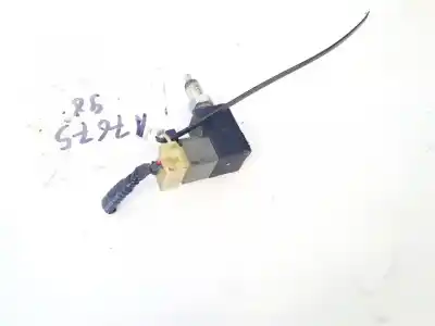 Pièce détachée automobile d'occasion bouton interrupteur pour hyundai i30 1.6 crdi cat références oem iam 