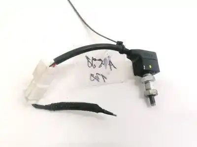 Pezzo di ricambio per auto di seconda mano interruttore per hyundai i30 1.6 crdi cat riferimenti oem iam 