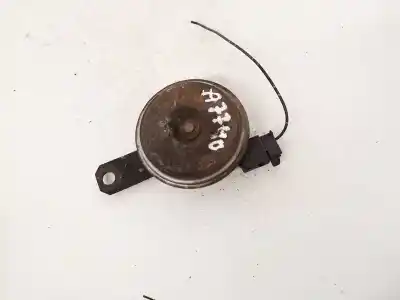 Pezzo di ricambio per auto di seconda mano corno per toyota corolla (e11) 2.0 d-4d linea sol riferimenti oem iam e130023