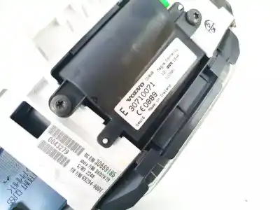 Peça sobressalente para automóvel em segunda mão quadrante por volvo v50 (545) 2.0 d referências oem iam 30710071  0889, 30669185