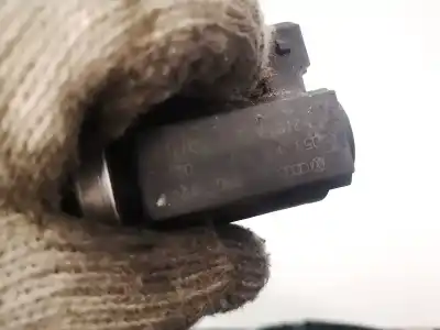 Second-hand car spare part additional air valve for audi a6 c5 (4b2, 4b4) 2.5 tdi oem iam references 059906627  