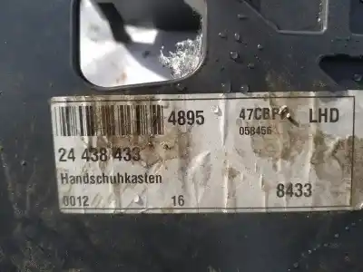 Автозапчастина б/у бардачок для opel vectra c (z02) 2.2 dti 16v (f69) посилання на oem iam 24438433  