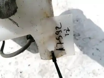 Second-hand car spare part windscreen washer bottle for nissan note (e11e) 1.4 cat oem iam references   