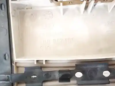 Автозапчасти б/у внутренний свет за audi a6, c5 1997.01 - 2001.08 2.4 121kw 1997.02 - 2005.01 ссылки oem iam 4b0947105  