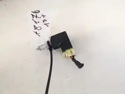 Peça sobressalente para automóvel em segunda mão trocar por hyundai i30 1.6 crdi cat referências oem iam 938103k000