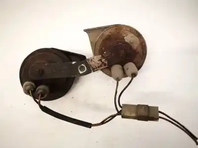 Pezzo di ricambio per auto di seconda mano corno per audi 80 (811/813) 1.8 riferimenti oem iam e335717  