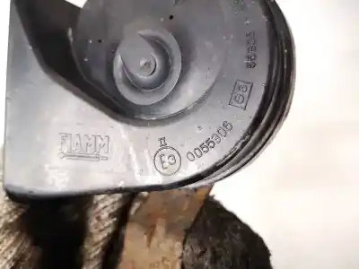 Pezzo di ricambio per auto di seconda mano corno per volvo v50 (545) 2.0 d riferimenti oem iam e30055306  