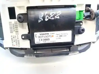 Peça sobressalente para automóvel em segunda mão quadrante por volvo v50 (545) 2.0 d referências oem iam 30669185  30710071, 0083975