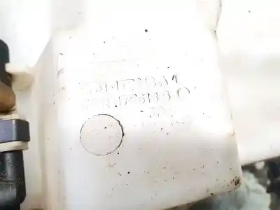 Peça sobressalente para automóvel em segunda mão depósito do limpa vidros por ford focus lim. (cb8) 1.6 tdci cat referências oem iam bv6117b613a  bv61-17b613-a