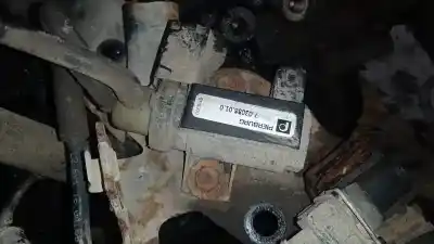 Автозапчасти б/у дополнительный воздушный клапан за opel astra h caravan 1.7 16v cdti ссылки oem iam 703088010  7.03088.01.0