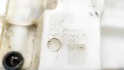 Peça sobressalente para automóvel em segunda mão depósito do limpa vidros por ford focus lim. (cb8) 1.6 tdci cat referências oem iam bv6117b613a  bv61-17b613-a