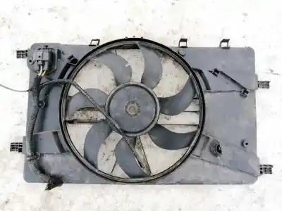 Pièce détachée automobile d'occasion ventilateur pour opel astra j lim. 1.7 16v cdti références oem iam 3135104045