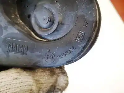 Pezzo di ricambio per auto di seconda mano corno per volvo v50 (545) 2.0 d riferimenti oem iam e30055306  