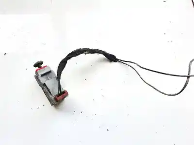 Second-hand car spare part switch for opel astra h twintop (a04) 1.9 cdti (l67) oem iam references 55701396  869619858