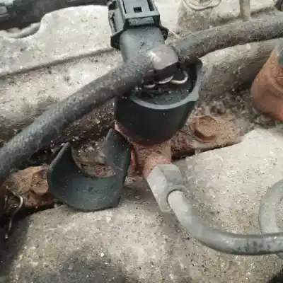 Peça sobressalente para automóvel em segunda mão injetor por kia ceed (ed) 1.6 crdi 115 referências oem iam 0445110256