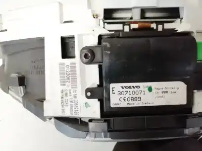 Peça sobressalente para automóvel em segunda mão quadrante por volvo v50 (545) 2.0 d referências oem iam 30710071  30669185