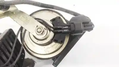 Pezzo di ricambio per auto di seconda mano corno per ford focus turn. (cb8) 1.6 tdci cat riferimenti oem iam e30055306  