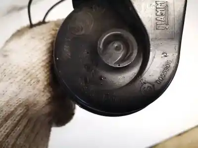 Pezzo di ricambio per auto di seconda mano corno per ford kuga (cbv) 2.0 tdci cat riferimenti oem iam e30055306  