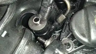 Pezzo di ricambio per auto di seconda mano iniettore per volvo v50 (545) 1.6 d riferimenti oem iam 0445110188