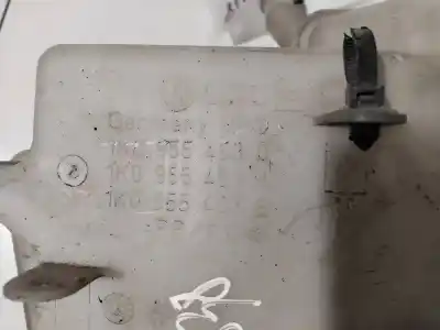 Second-hand car spare part windscreen washer bottle for skoda octavia combi (1z5) 1.9 tdi dpf oem iam references 1k0955453q  1k0955453r,1k0955453s