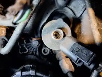 Pezzo di ricambio per auto di seconda mano iniettore per volvo v50 (545) 1.6 d riferimenti oem iam 0445110188