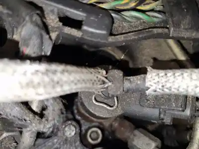 Pezzo di ricambio per auto di seconda mano iniettore per volvo v50 (545) 1.6 d riferimenti oem iam 0445110188