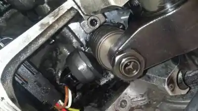 Second-hand car spare part injector for seat toledo (5p2) 1.9 tdi oem iam references 038130073ag