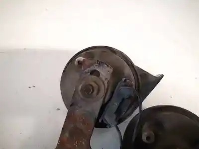 Peça sobressalente para automóvel em segunda mão buzina / sirene por peugeot 308 2.0 16v hdi fap cat (rhr / dw10bted4) referências oem iam e9001157  