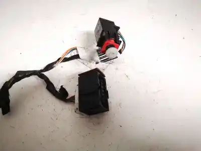 Peça sobressalente para automóvel em segunda mão trocar por fiat punto (199) 1.2 cat referências oem iam 55701395